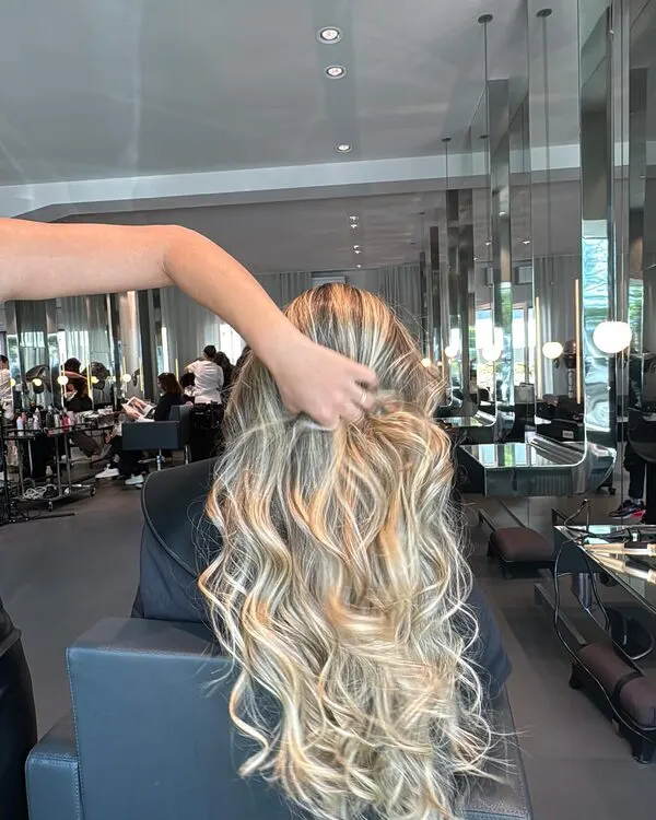 Instagram-Beitrag aus dem Salon Küsnacht: Blond · Pflege