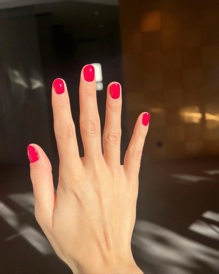 Manicure mit Farblack